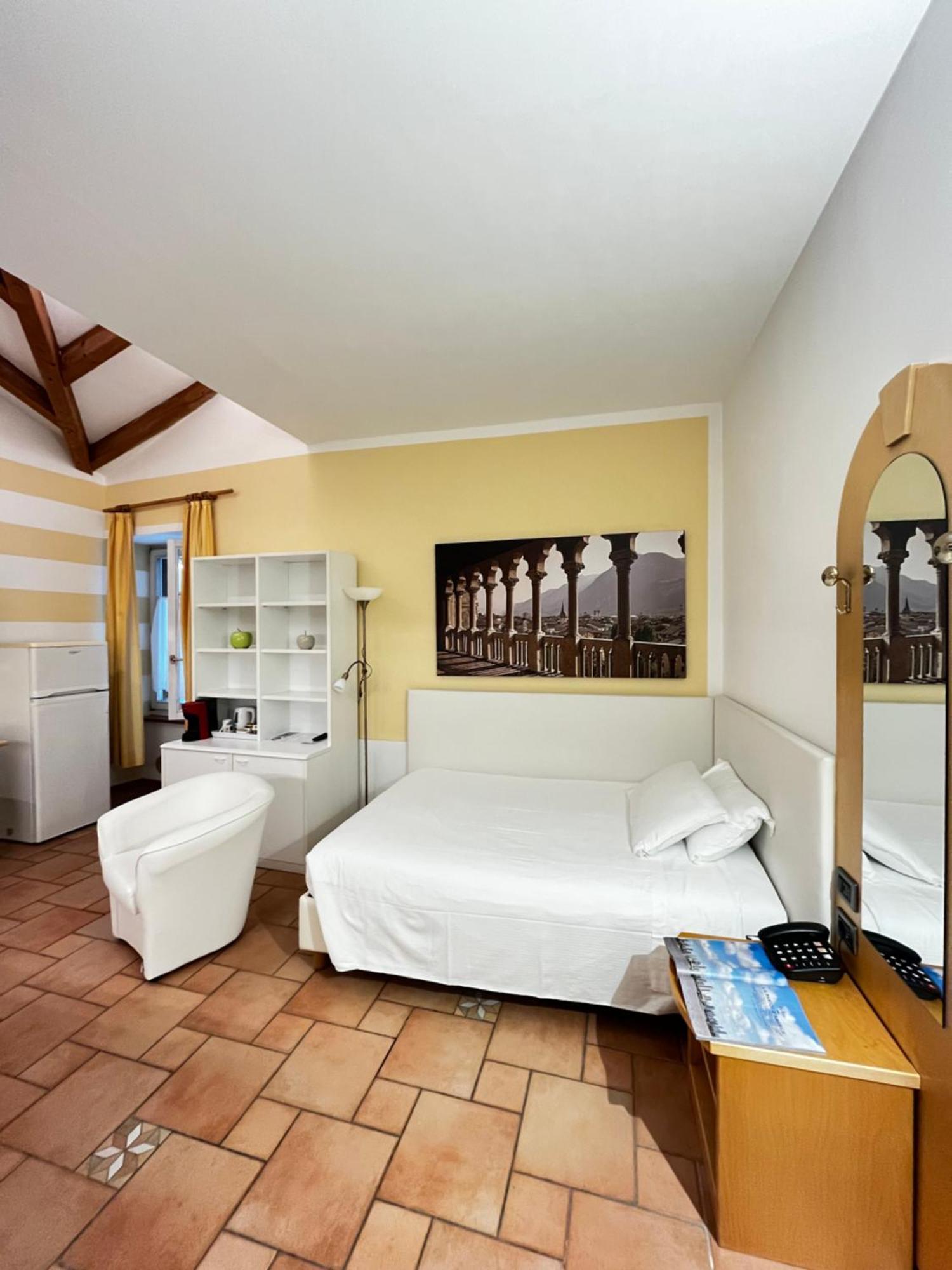 Manci Apartments By Hotel America トレント エクステリア 写真