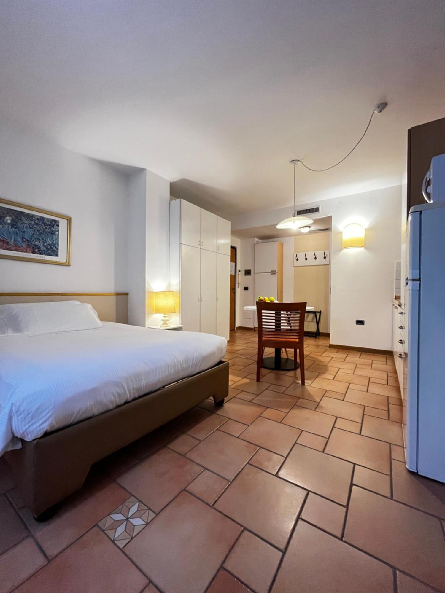 Manci Apartments By Hotel America トレント エクステリア 写真