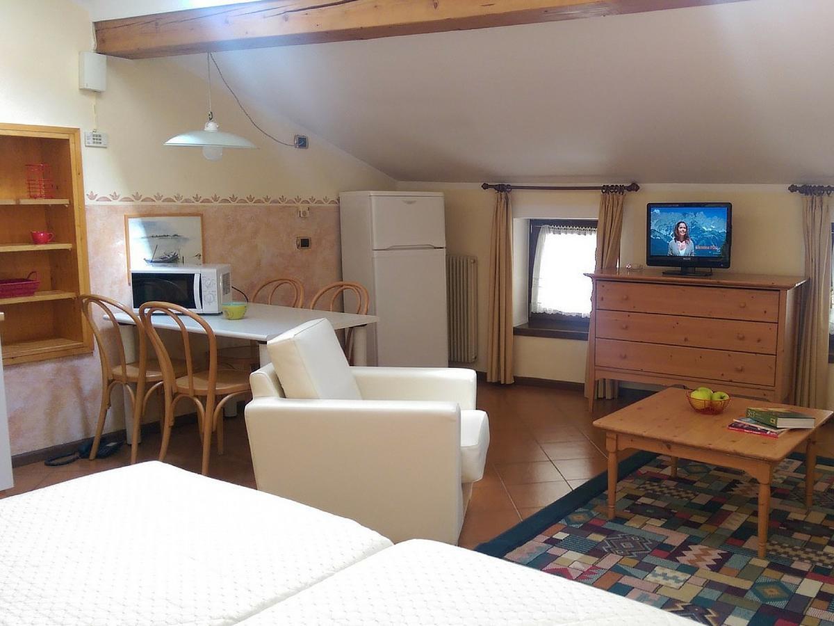 Manci Apartments By Hotel America トレント エクステリア 写真